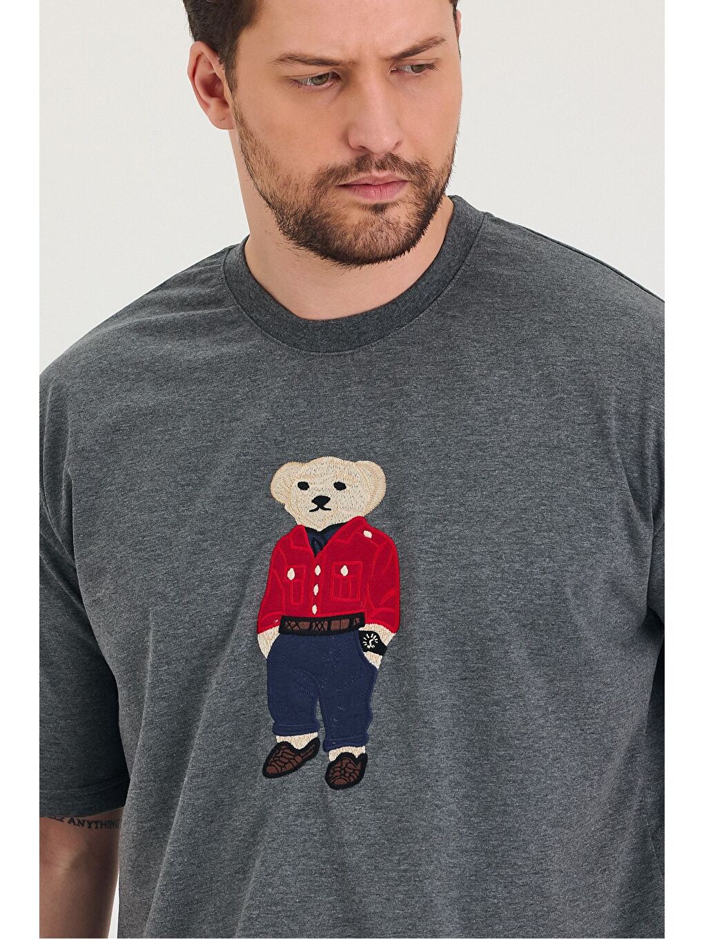 Gri Bisiklet Yaka Oversize Ayıcık Baskılı Salaş Unisex Tişört-4