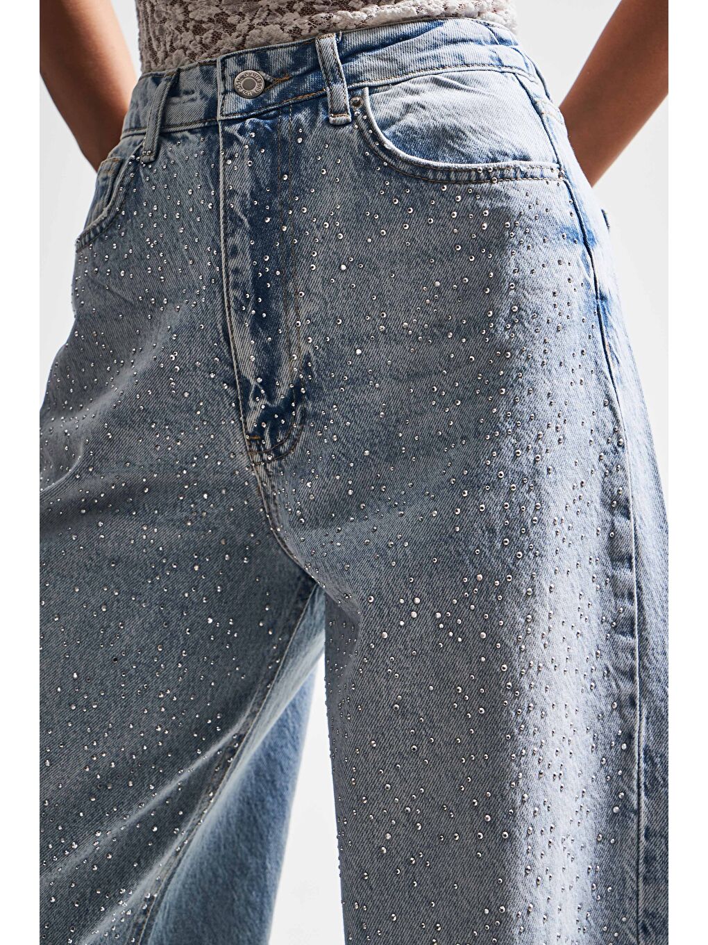 Mavi Kadın Ice Jean Rengi T-4w5-3 Skater Fit Önü Parlak Taşlı İç Boy 77cm Özel Tasarım Denim Jean-1