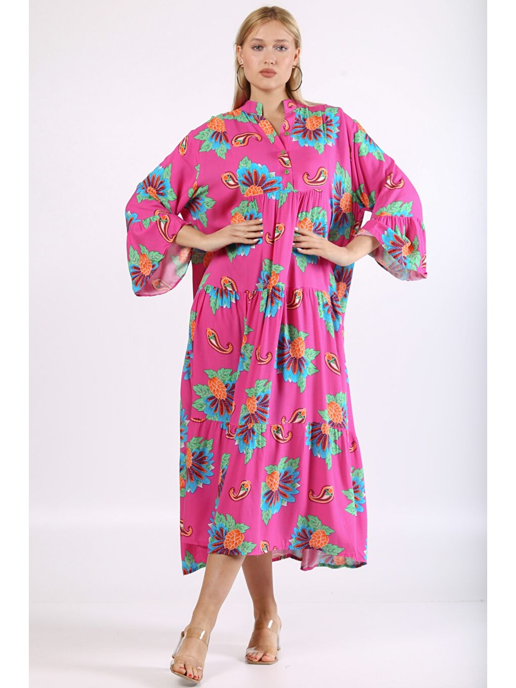 Pembe Hakim Yaka Fırfırlı Kol Şal Desenli Düğmeli Dokuma Oversize Elbise-3