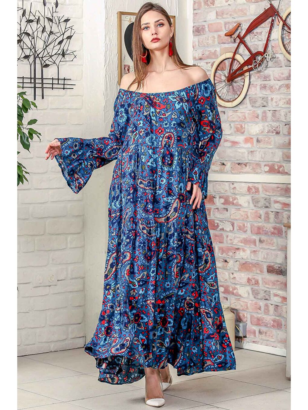 Kadın Mavi Carmen Yaka Şal Desenli Kol Ucu Volanlı Salaş Dokuma Elbise M10160000EL95906-2