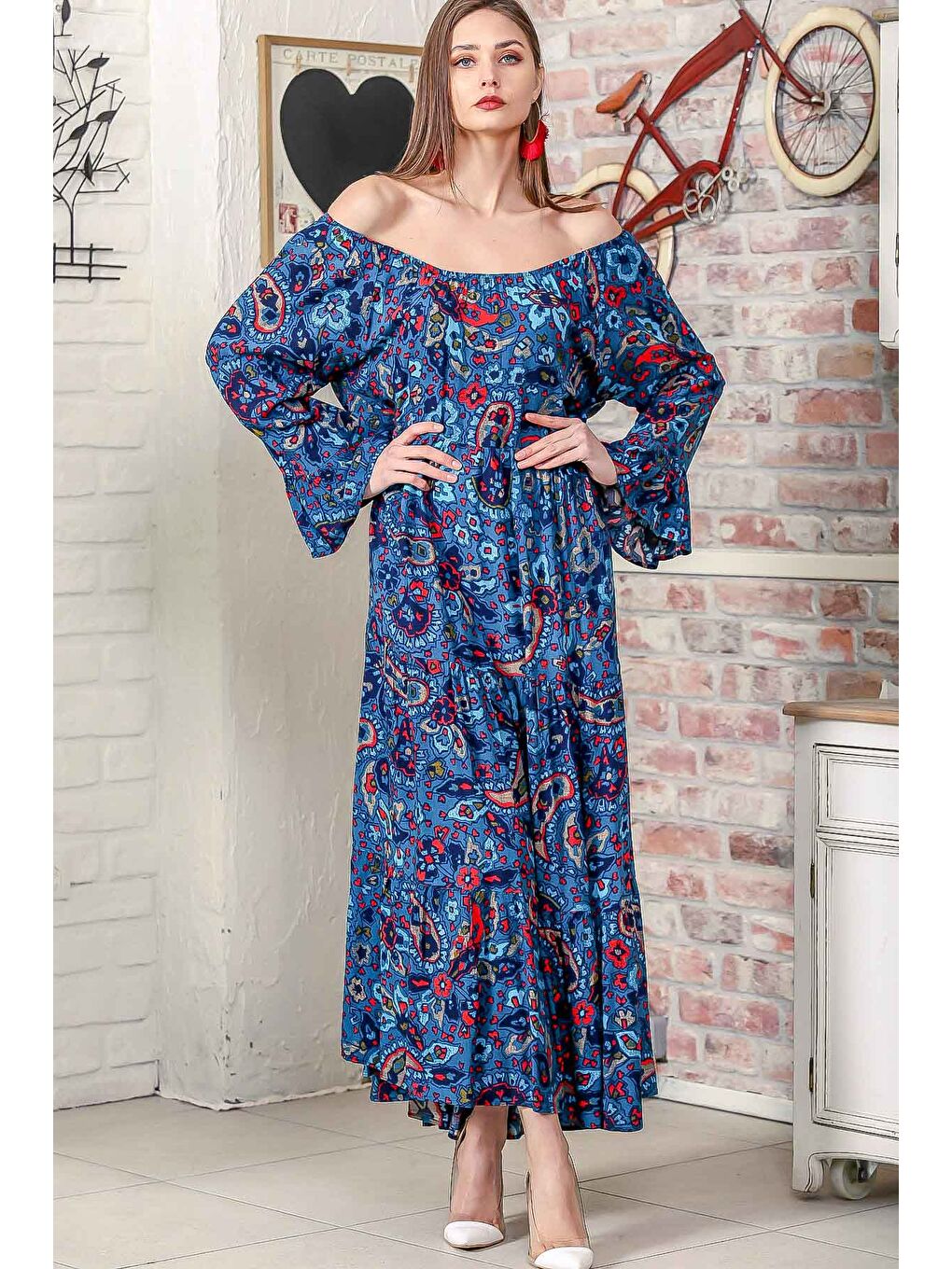 Kadın Mavi Carmen Yaka Şal Desenli Kol Ucu Volanlı Salaş Dokuma Elbise M10160000EL95906-3