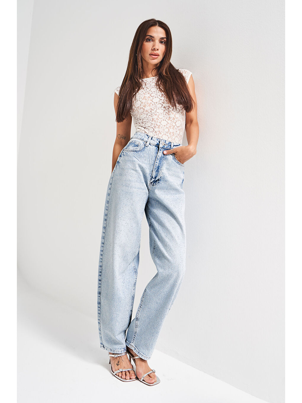 Mavi Kadın Ice Jean Rengi T-4w5-3 Skater Fit Önü Parlak Taşlı İç Boy 77cm Özel Tasarım Denim Jean-3