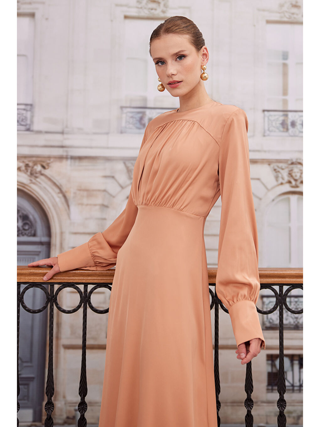 Pembe Büzgülü Saten Elbise Somon-1