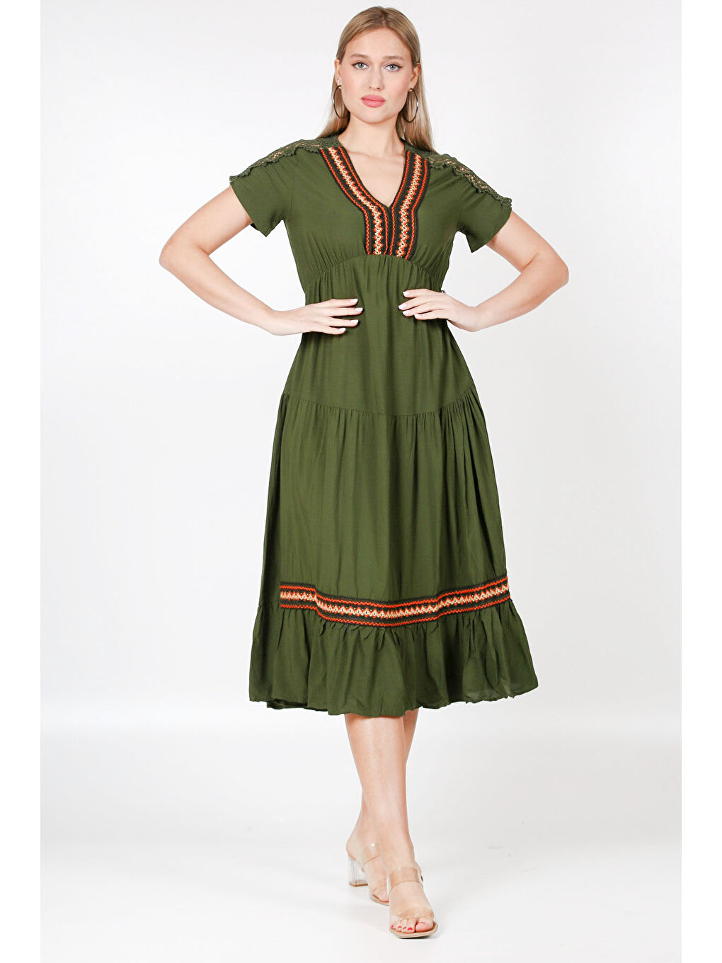 Haki V Yaka Kısa Kol Brodeli Dokuma Elbise-4