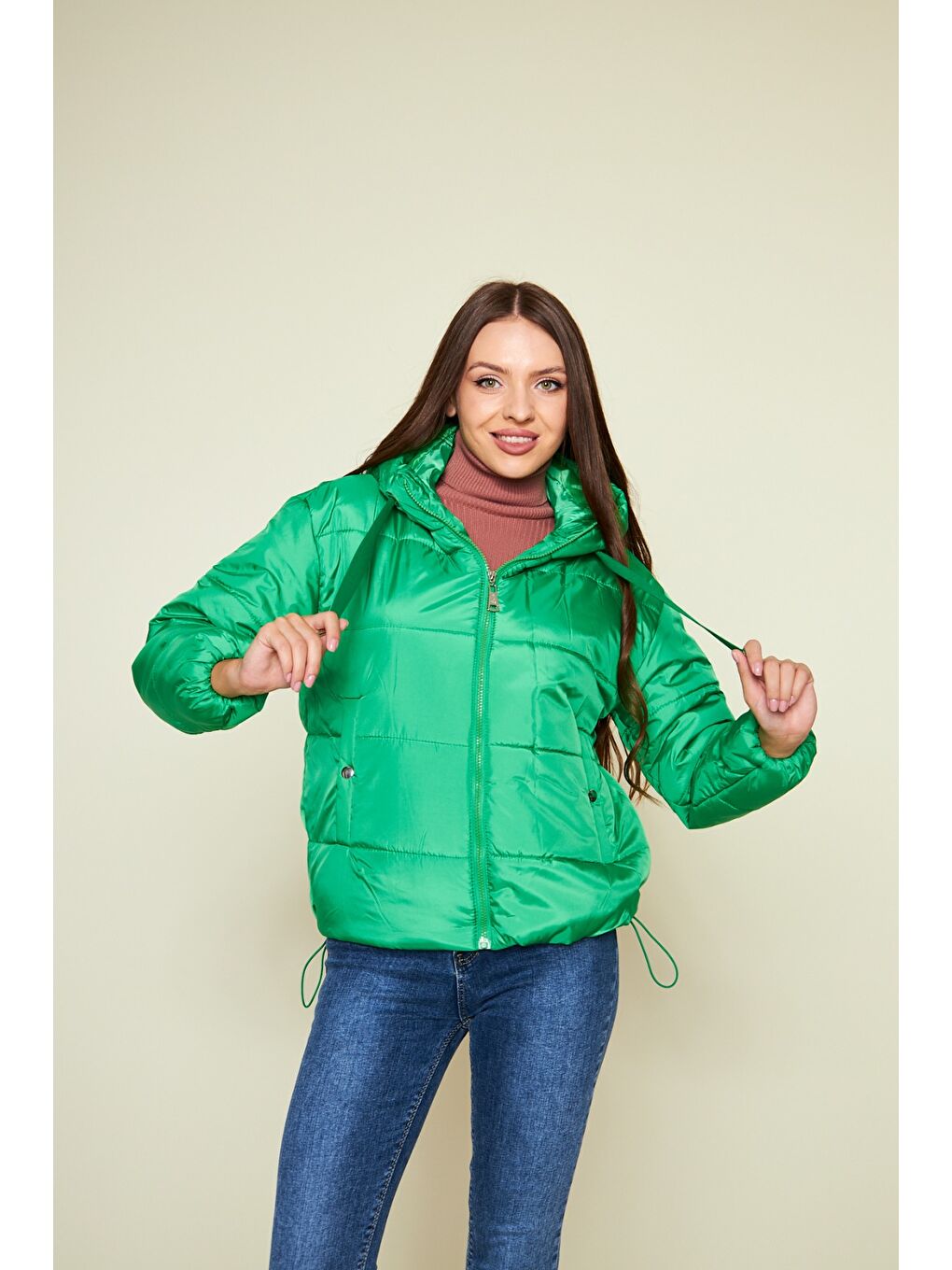 Yeşil Kadın Kışlık Cepli Basic Kapüşonlu Zümrüt Şişme Mont-3