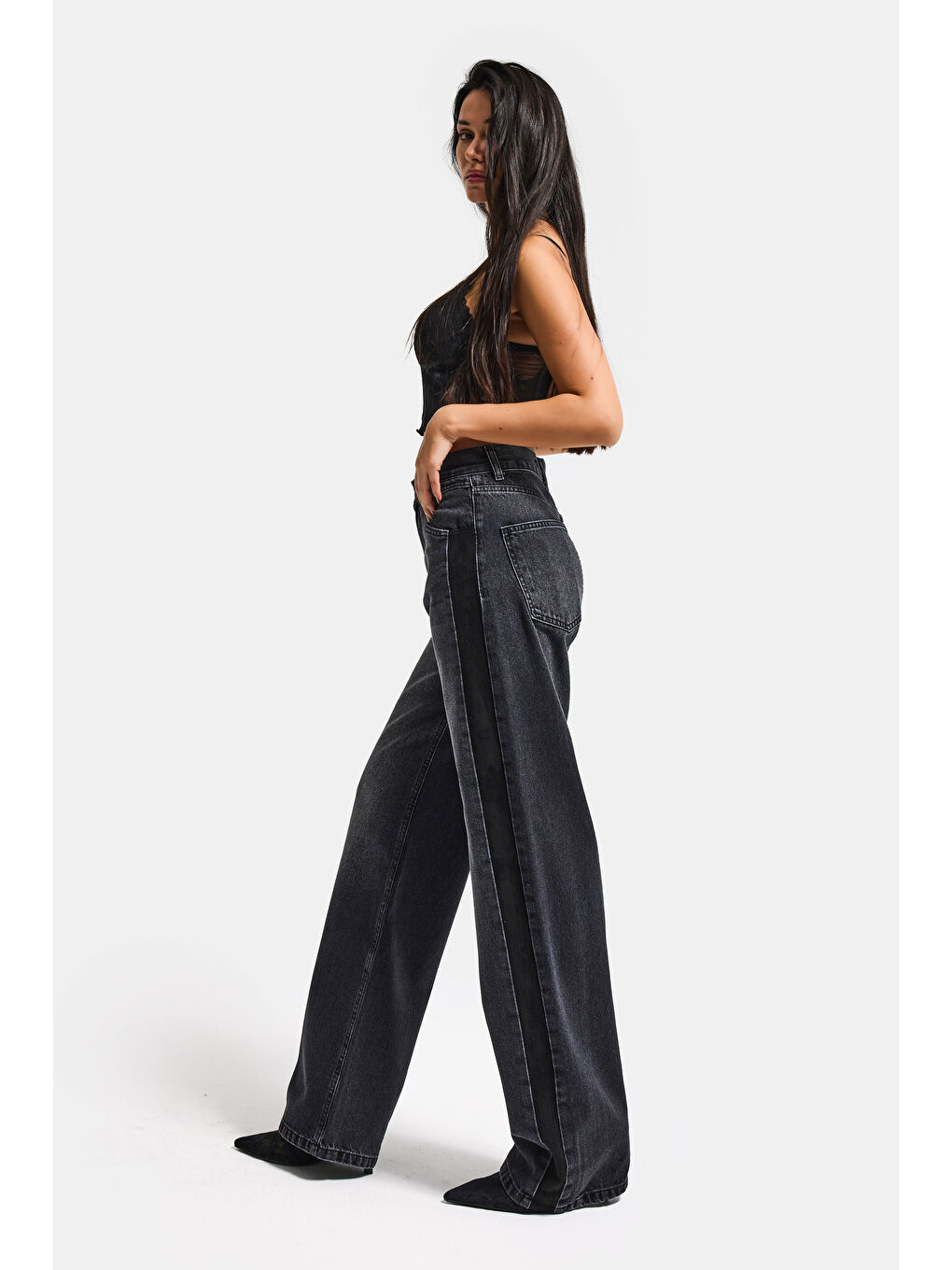 Gri Kadın Koyu Füme 2s6-1 Loose Fit Yandan Süet Şeritli Tasarım Denim Jean-2