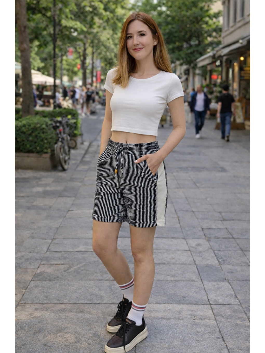 Gri Kadın Trend Premium Comfort Çizgili Füme Şort-3