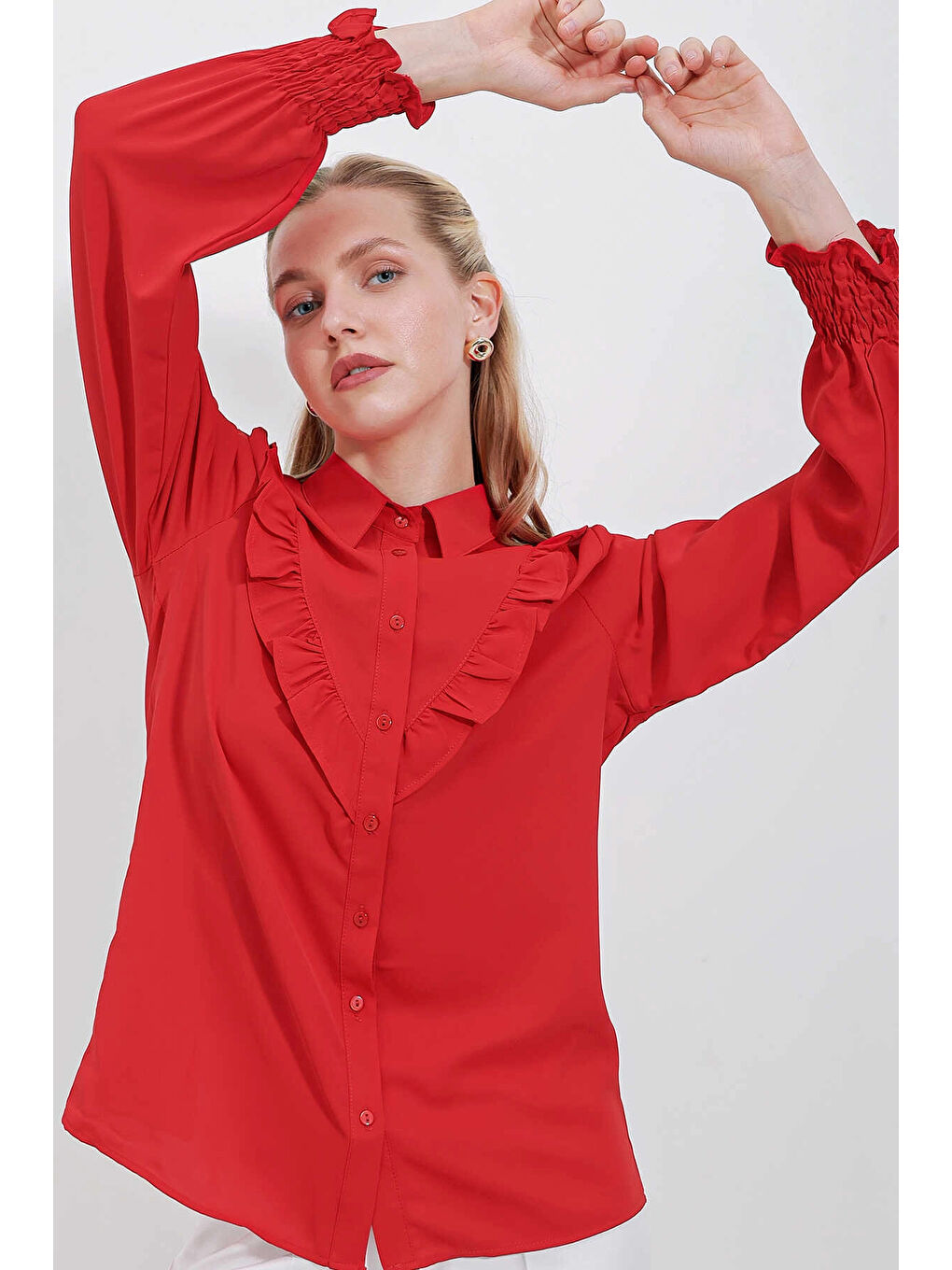 Kadın Kırmızı Fırfır Detaylı Uzun Kollu Gömlek HZL25W-BD1202231-1