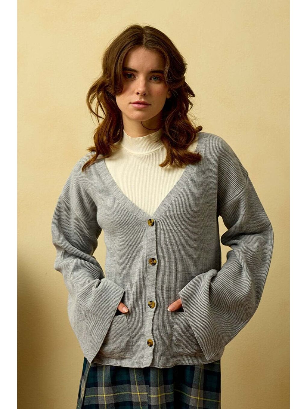 Gri İspanyol Kol Triko Hırka-1