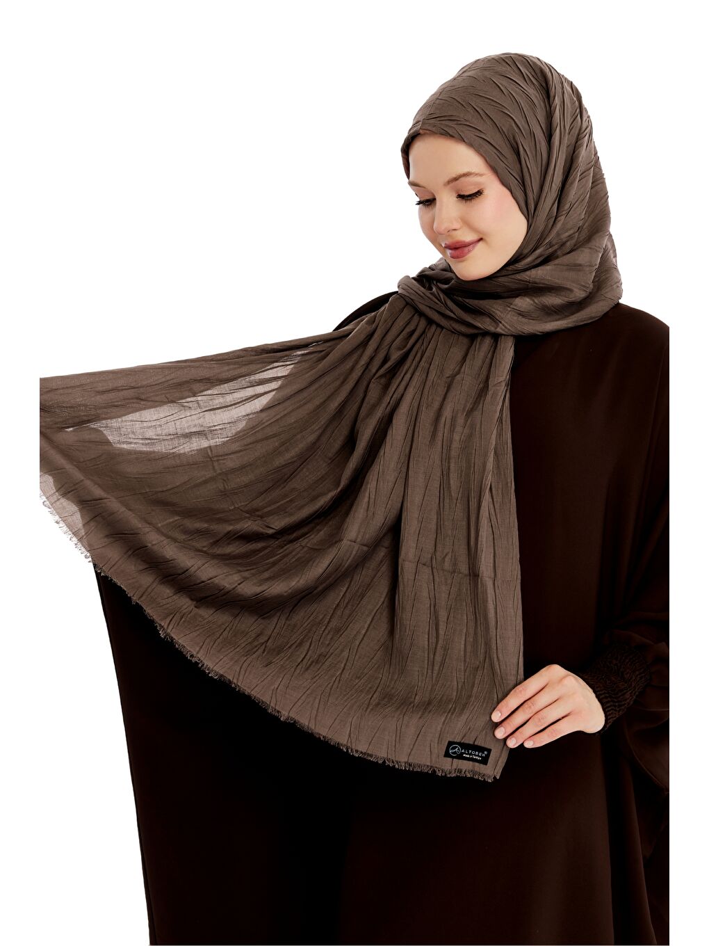 Kahverengi Pliseli Bambu Şal