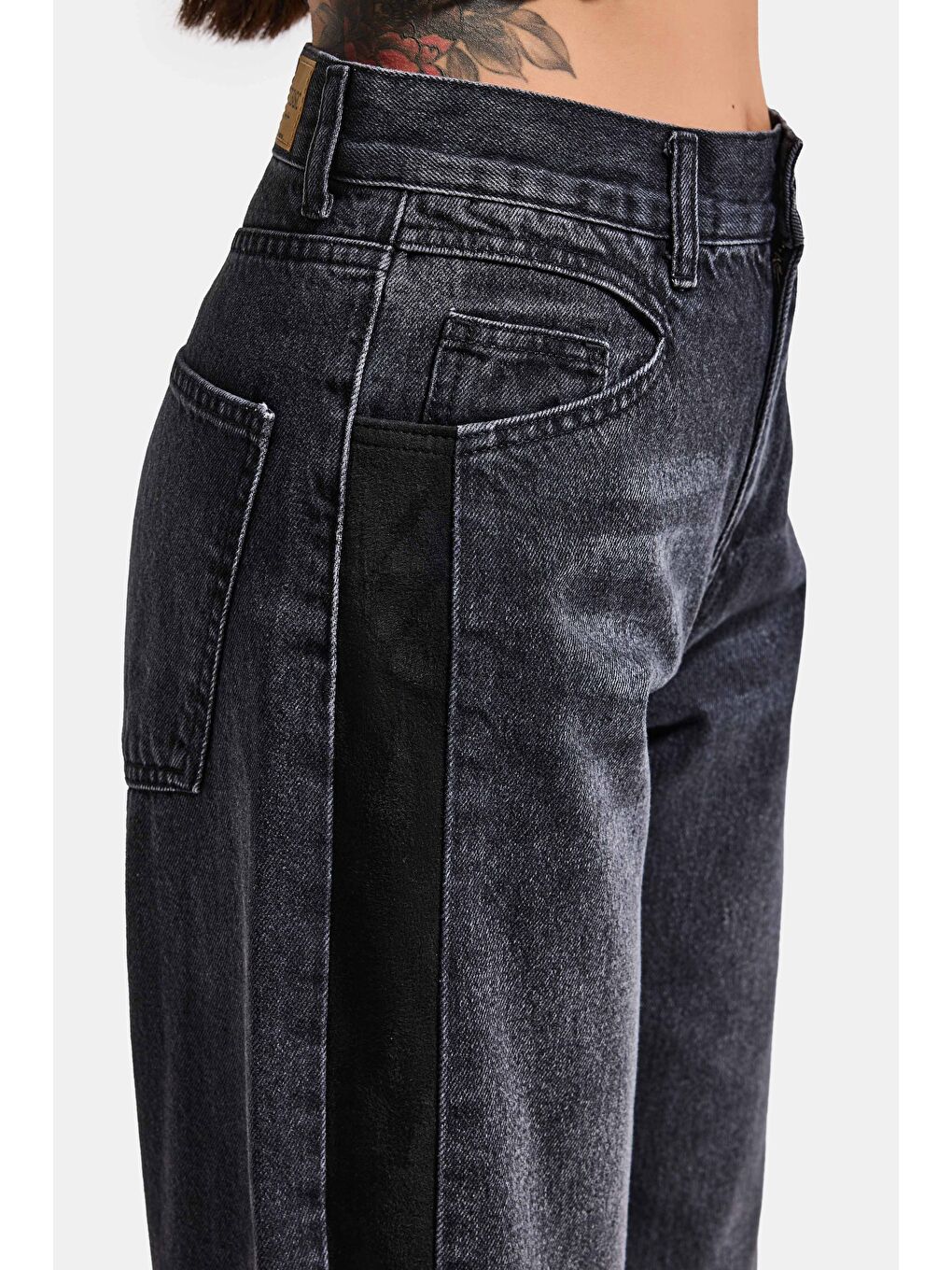 Gri Kadın Koyu Füme 2s6-1 Loose Fit Yandan Süet Şeritli Tasarım Denim Jean-6