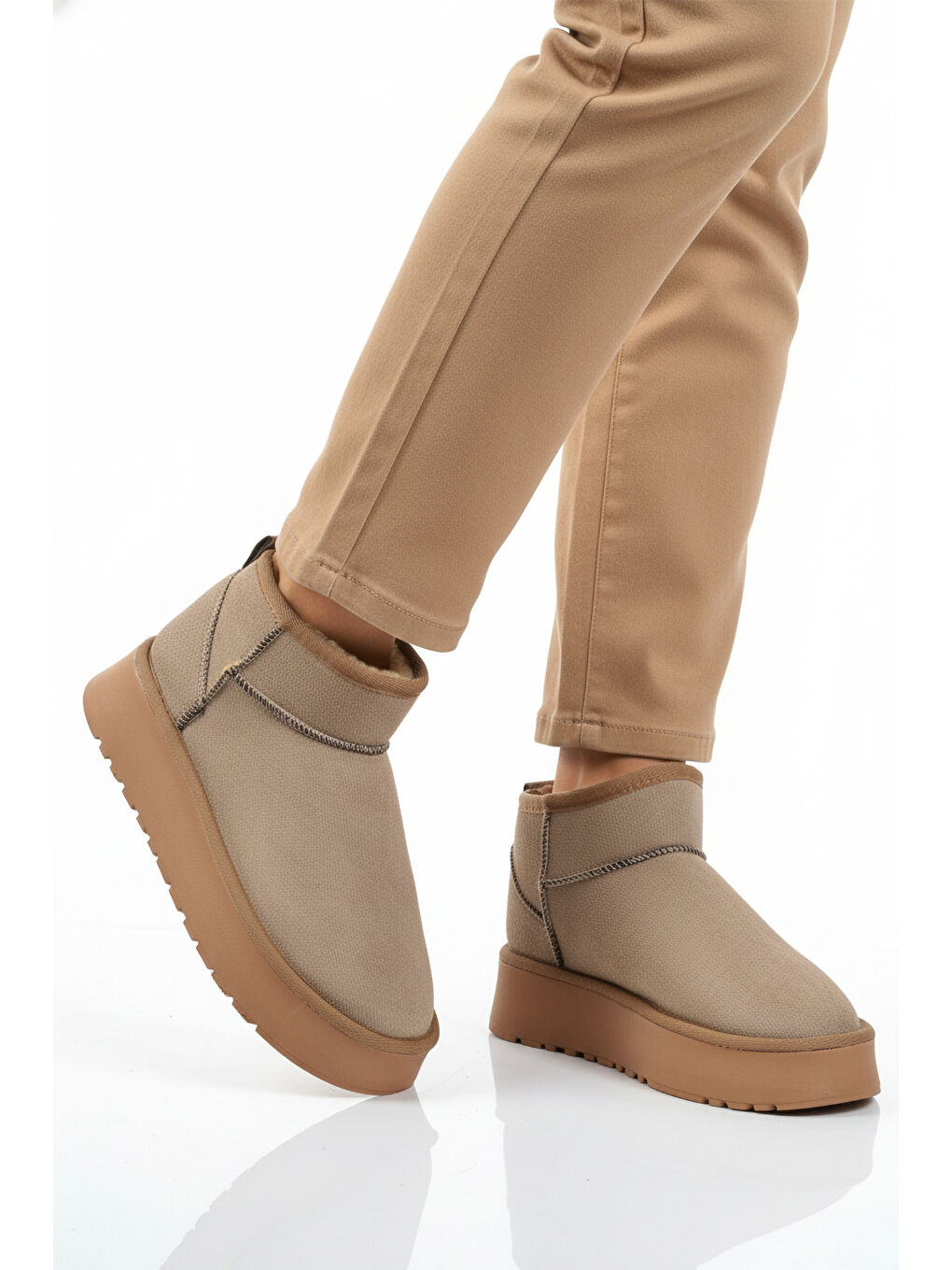 Bej Vizon İçi Kürklü Soğuğa Dirençli Kadın Bot U-400 Z