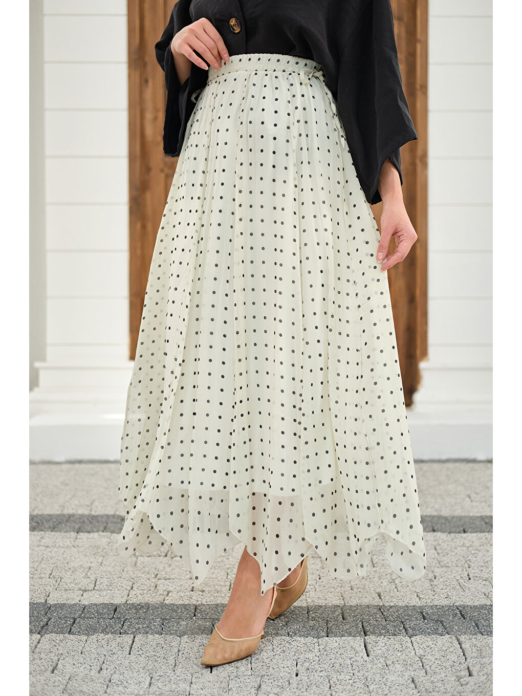 Kadın Puantiye Detay Yan Bağcık Şifon Etek Beyaz-3