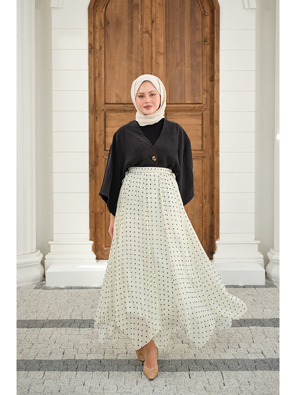 Kadın Puantiye Detay Yan Bağcık Şifon Etek Beyaz-4