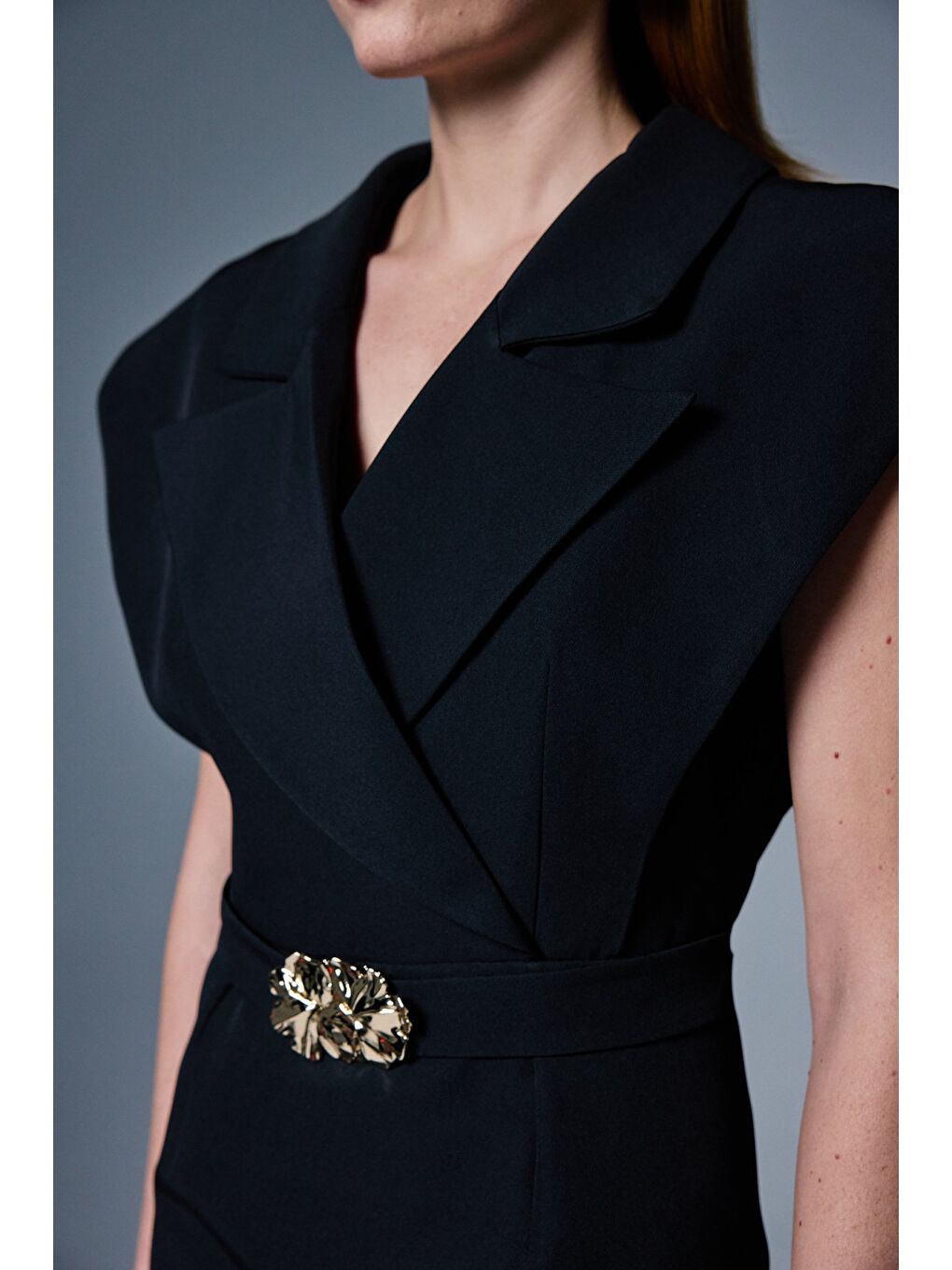 Aksesuar Detaylı Maxi Elbise - Siyah-6