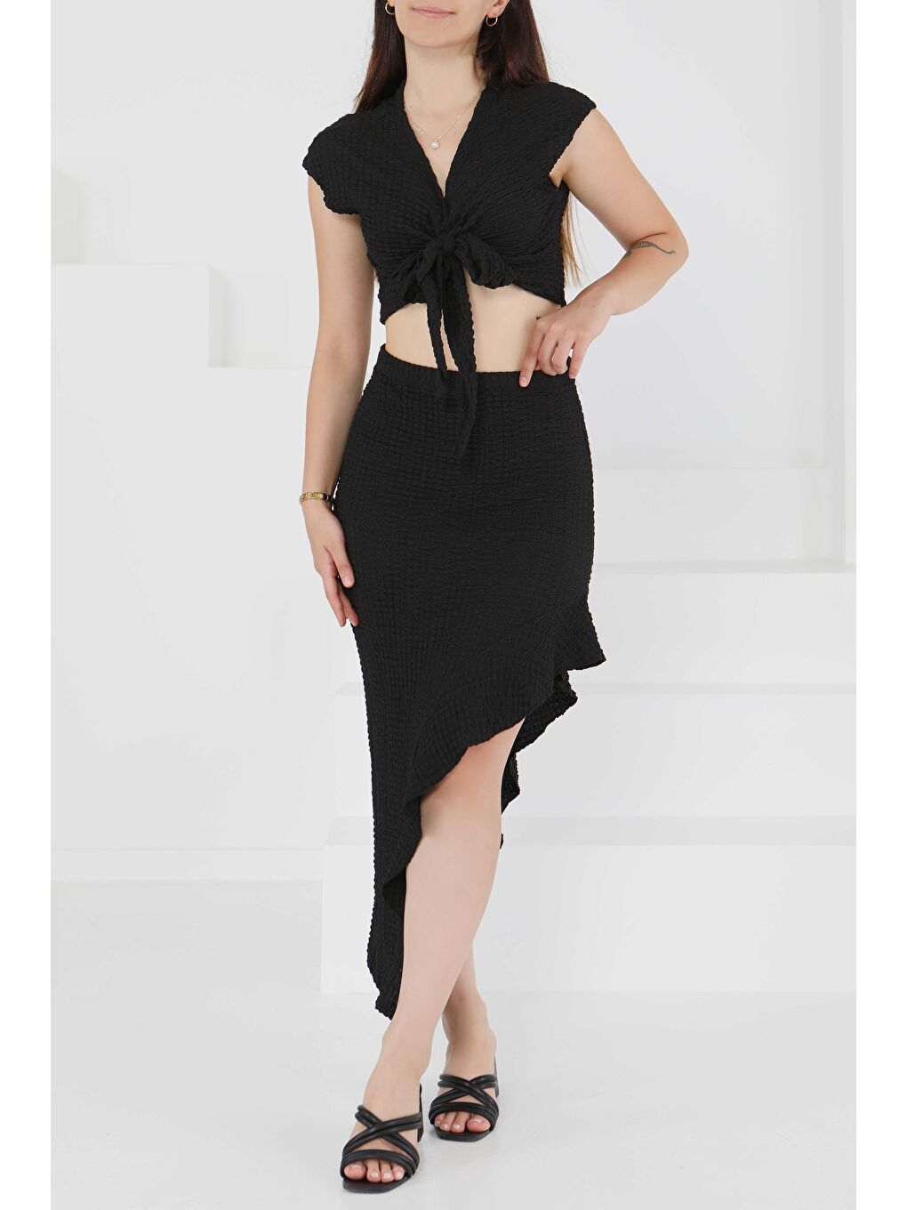 Önü Bağlamalı Etekli Takım Siyah - 27446