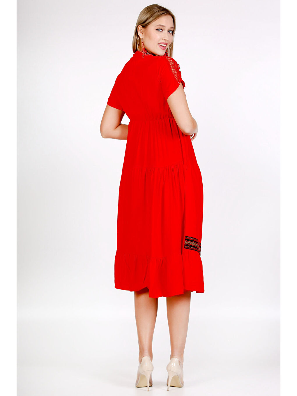 Kırmızı V Yaka Kısa Kol Brodeli Dokuma Elbise-6