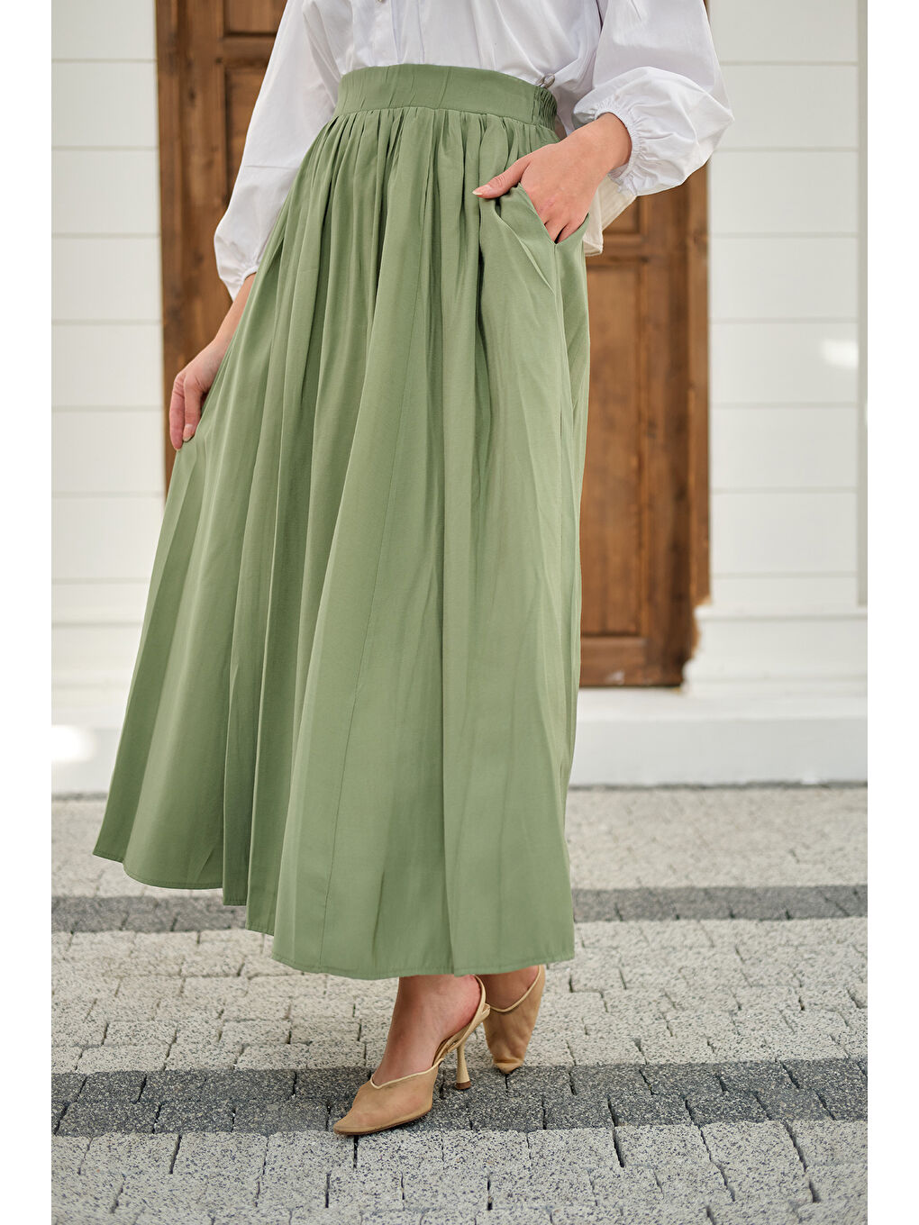 Kadın Önden Büzgülü Çift Cepli Etek Açık Yeşil-1