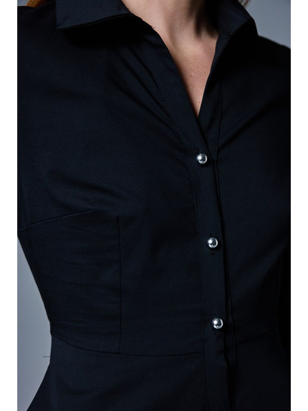 Uzun Düğme Detaylı Elbise - Siyah-6