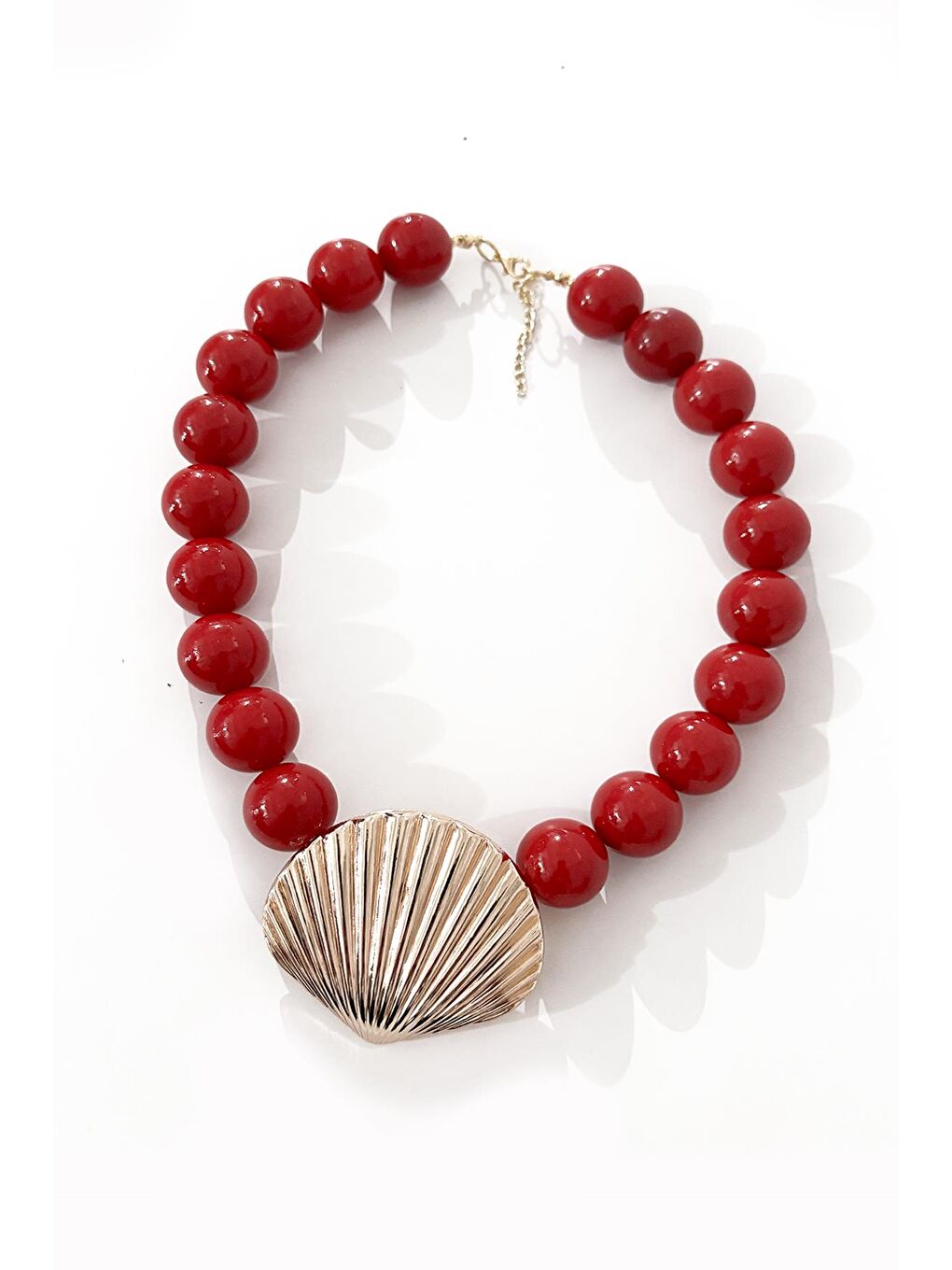 Kırmızı İstridye Uçlu Büyük Boncuklu Kolye-3