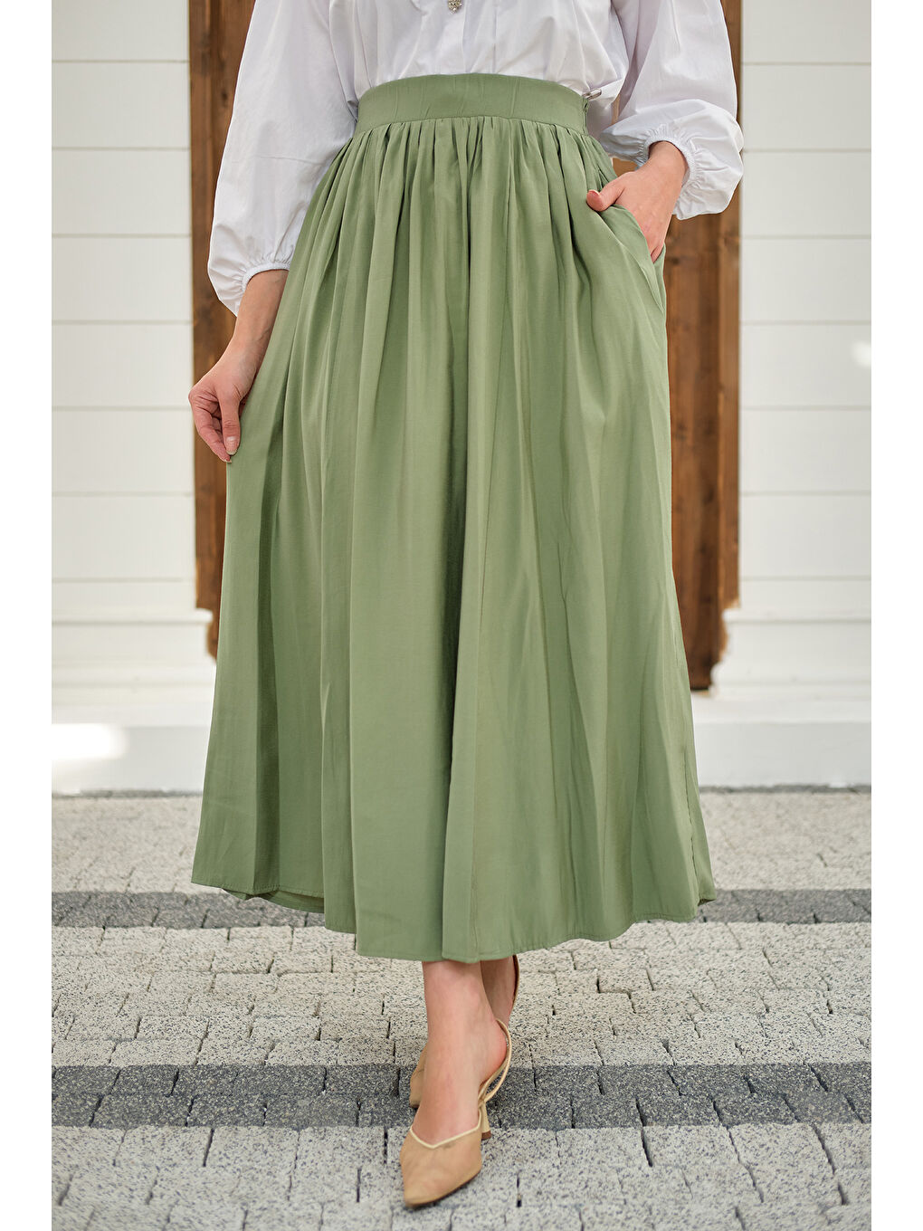 Kadın Önden Büzgülü Çift Cepli Etek Açık Yeşil-3
