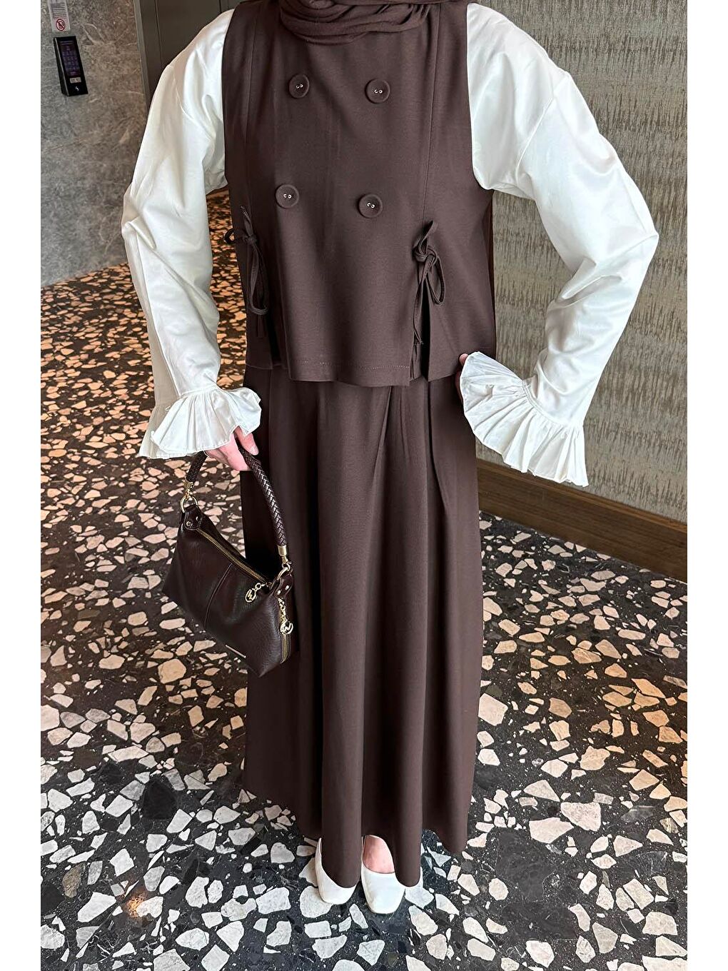 Düğmeli Yelekli Takım Acı Kahverengi-2