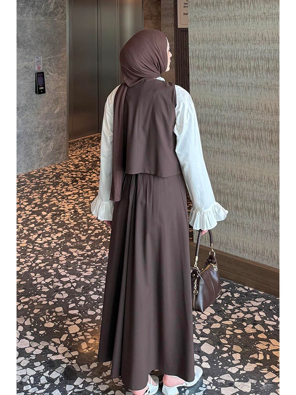 Düğmeli Yelekli Takım Acı Kahverengi-3