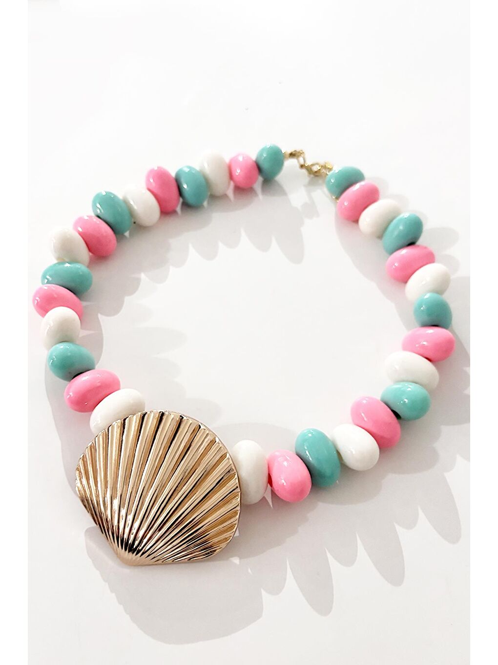 Karışık İstridye Uçlu Büyük Boncuklu Kolye-1