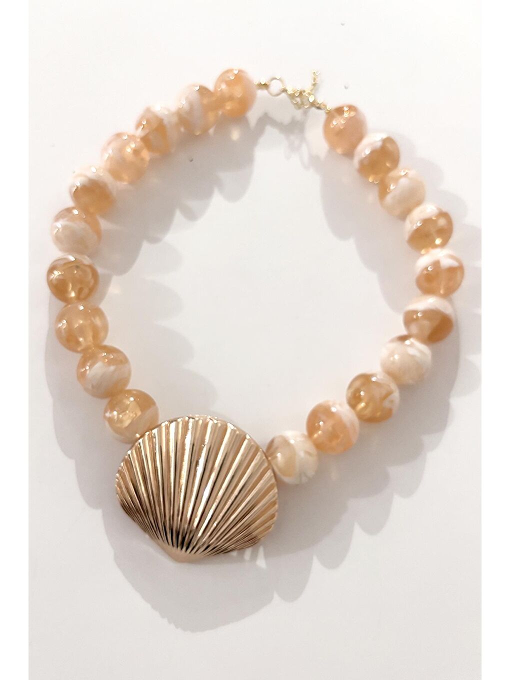 Ekru İstridye Uçlu Büyük Boncuklu Kolye-1