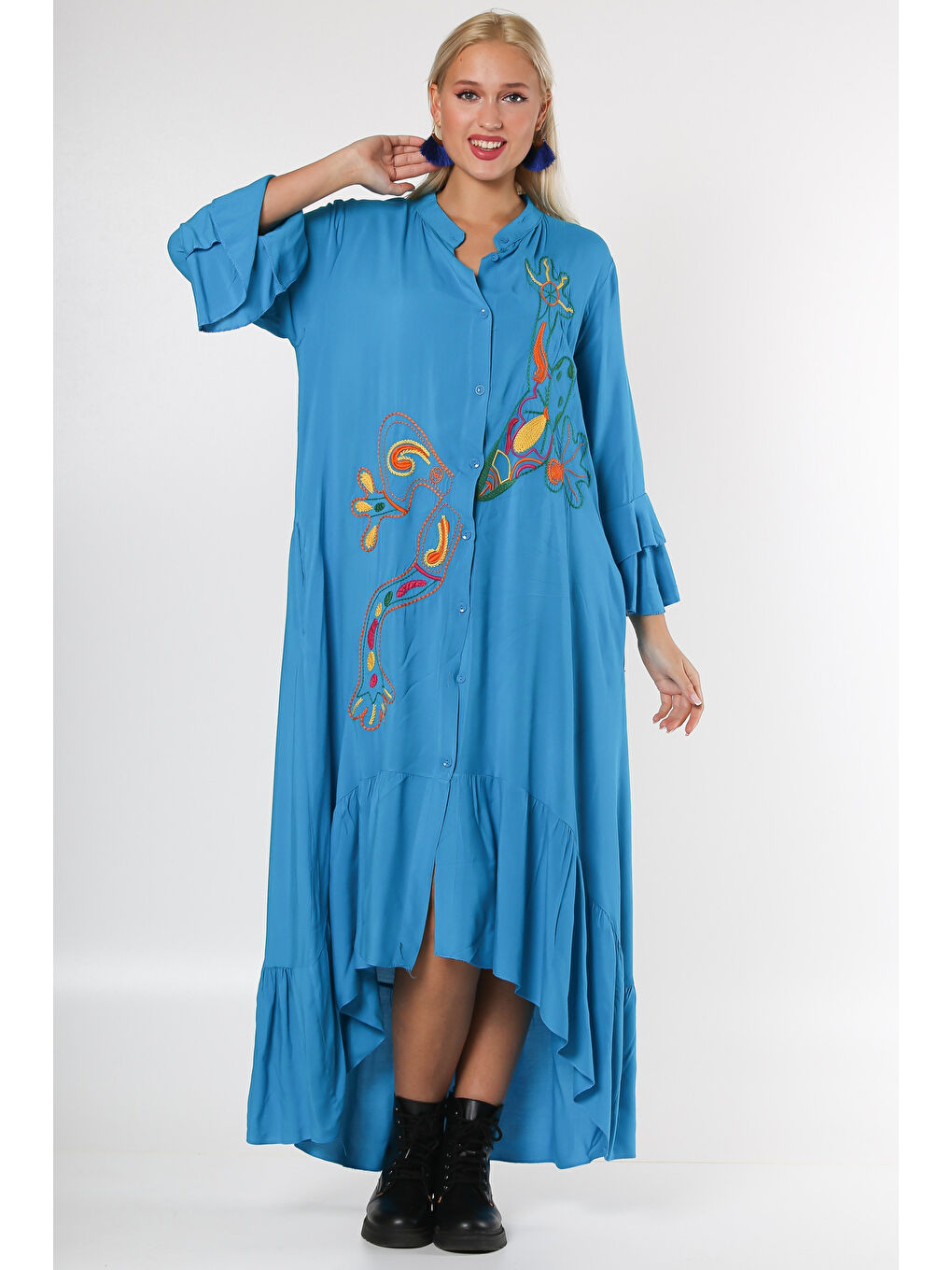 Mavi Dik Yaka Fırfırlı Kol Düğmeli Kol Ve Etek Ucu Fırfırlı Nakışlı Oversize Dokuma Elbise-7