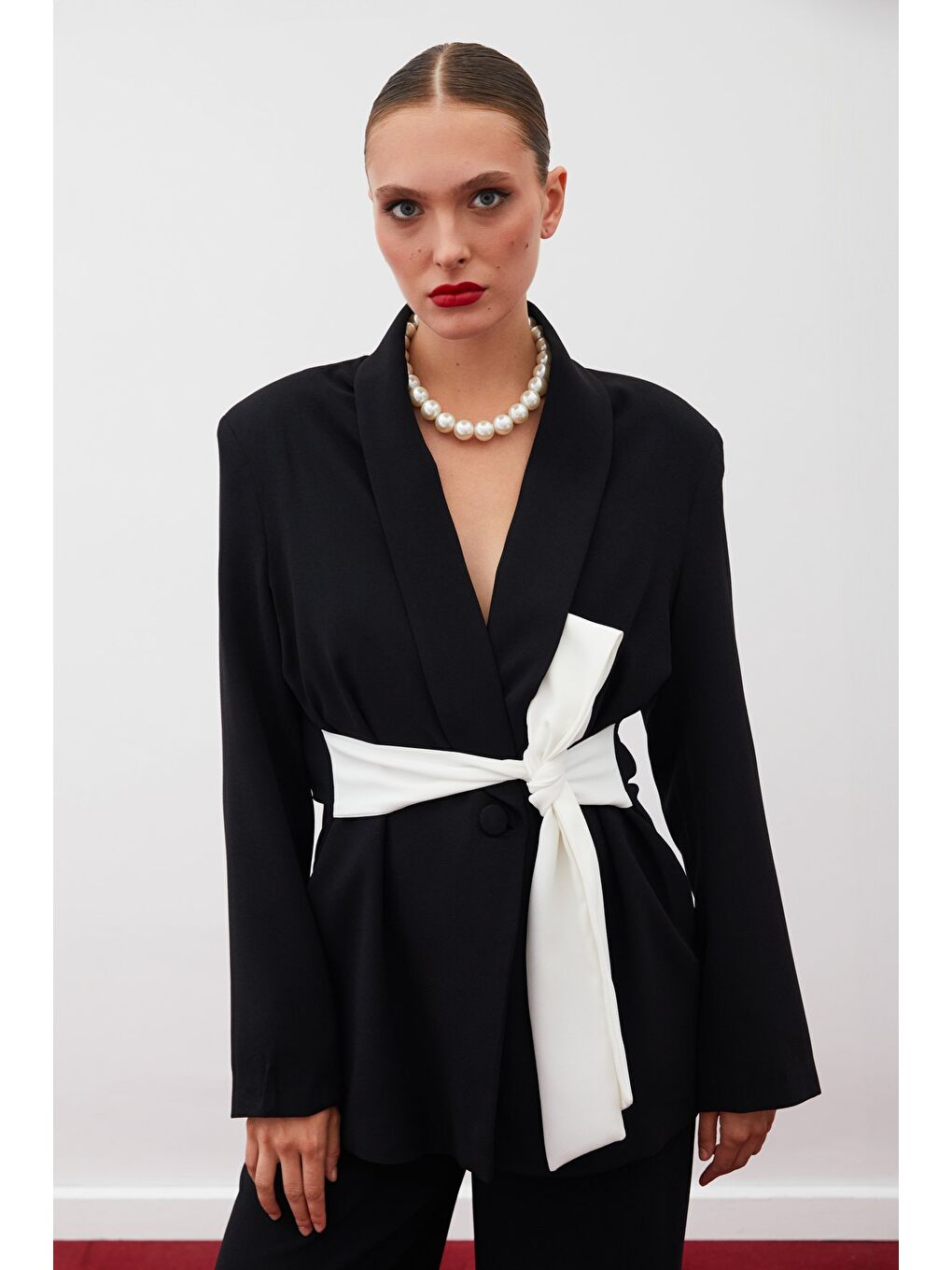 Beli Kuşaklı Uzun Ceket - Siyah-4