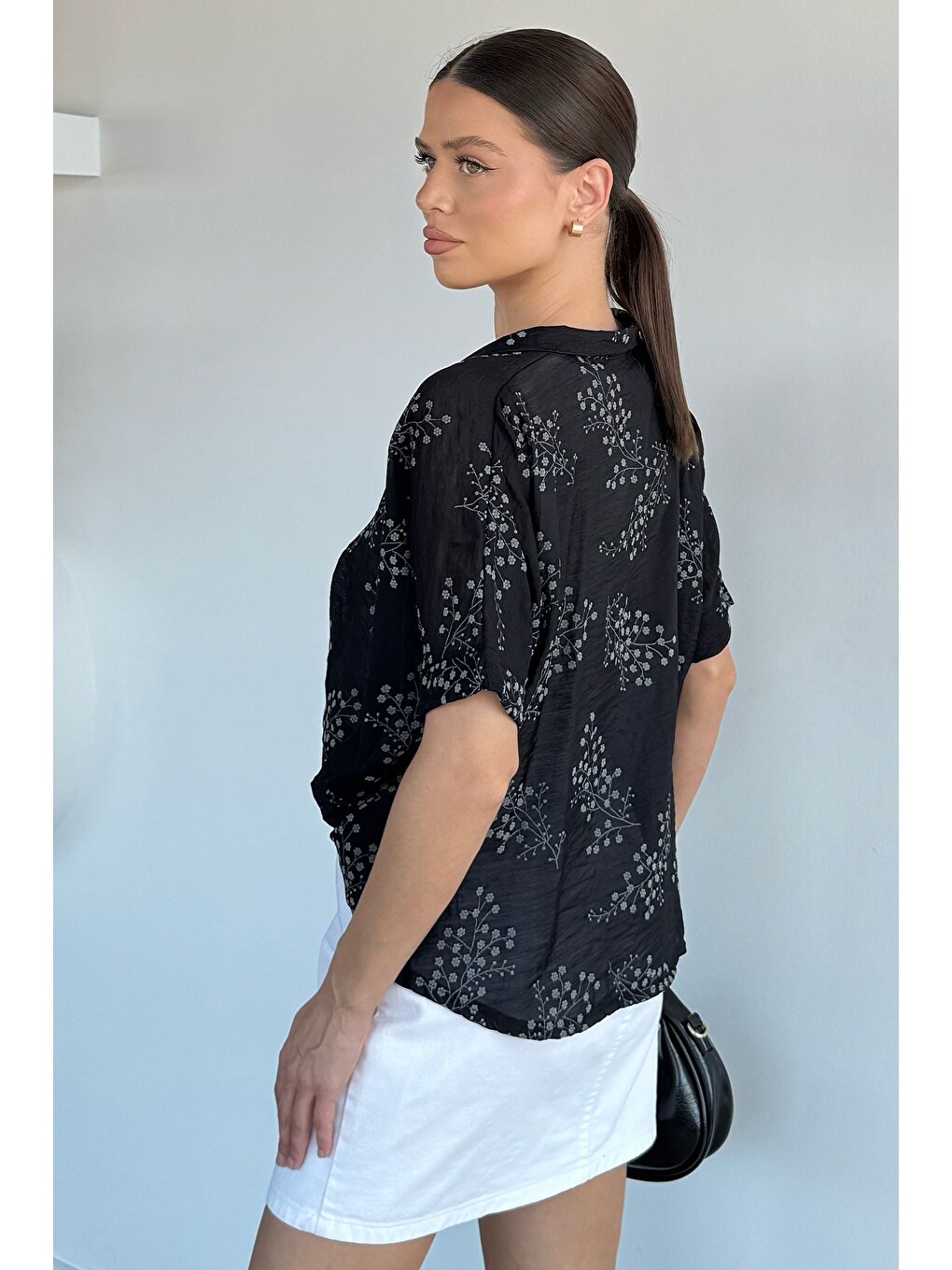 Siyah Kadın Crop Atletli Desenli Bluz-3