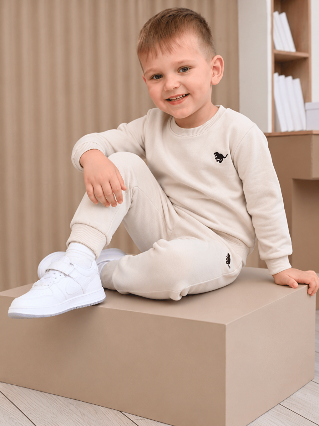 Bej Bisiklet Yaka Baskılı Erkek Çocuk Sweatshirt Ve Eşofman Alt 2'li Takım-4
