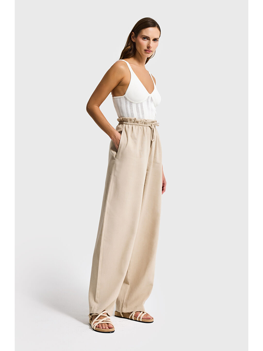 Kadın Bej Renk s6-57 Rahat Kesim Keten Kumaş Belden Lastikli Pantolon-5
