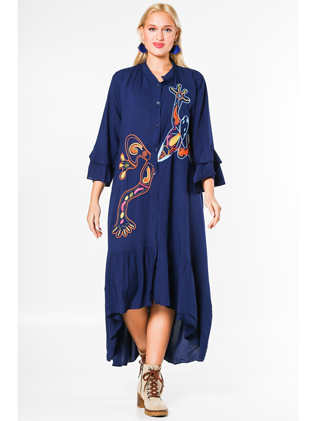 Lacivert Dik Yaka Fırfırlı Kol Düğmeli Kol Ve Etek Ucu Fırfırlı Nakışlı Oversize Dokuma Elbise-4