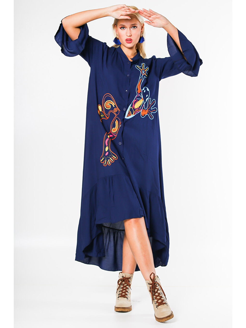 Lacivert Dik Yaka Fırfırlı Kol Düğmeli Kol Ve Etek Ucu Fırfırlı Nakışlı Oversize Dokuma Elbise-7