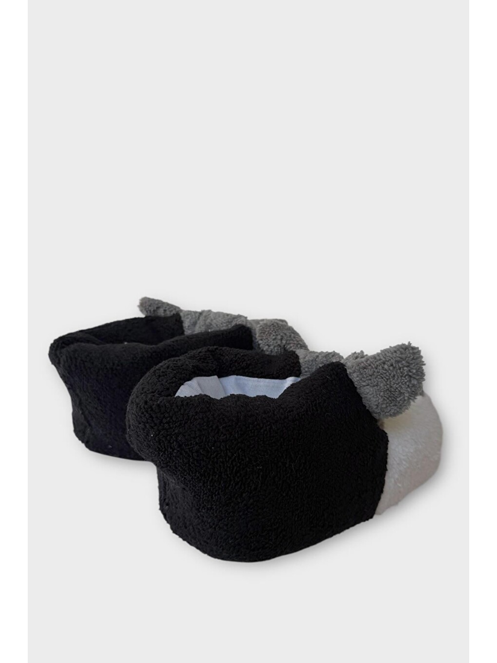 Siyah Unisex Panduf Ses Yapmayan Ev Patiği Sİyah - Beyaz-4