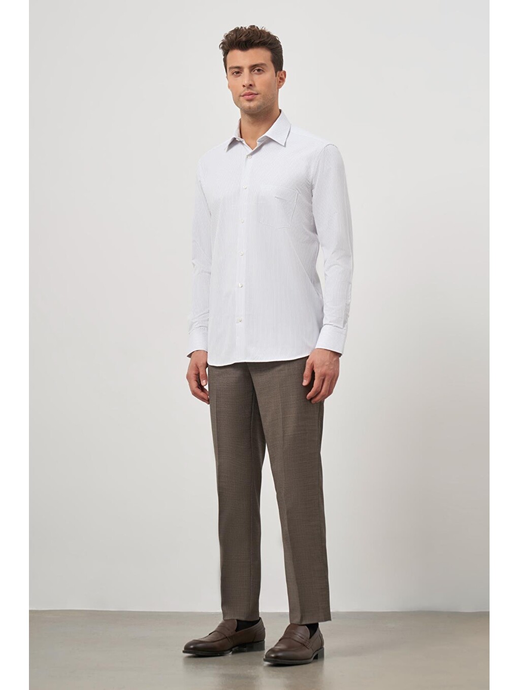 Beyaz Uzun Kol Kendinden Armürlü Cepli Pamuklu Classic Comfort Fit Gömlek 1004245155-1