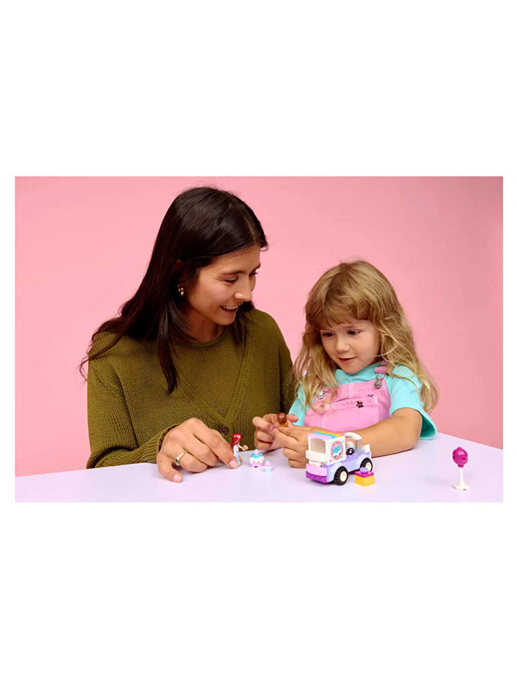 Friends Tek Boynuzlu At Pasta Dağıtım Arabası 42675-5