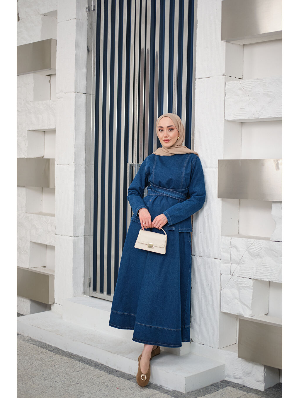 Kadın Önden Yırtmaçlı Beli Kemerli Takım Lacivert-1