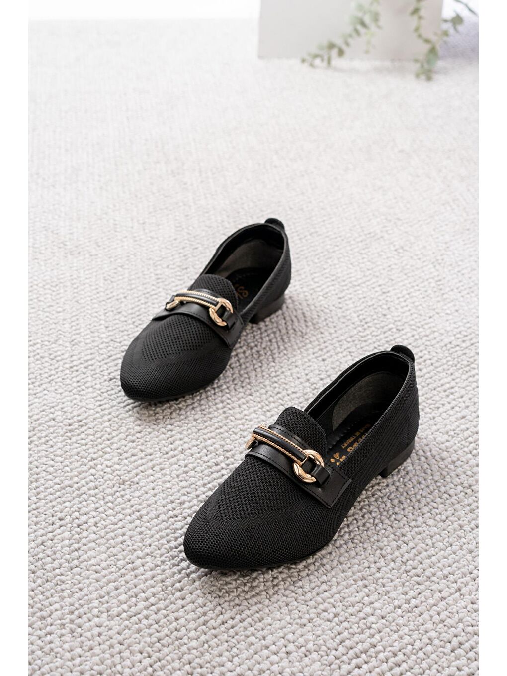 Siyah Zeyha Toka Detaylı Günlük Triko Sivri Burun Kadın Babet-2