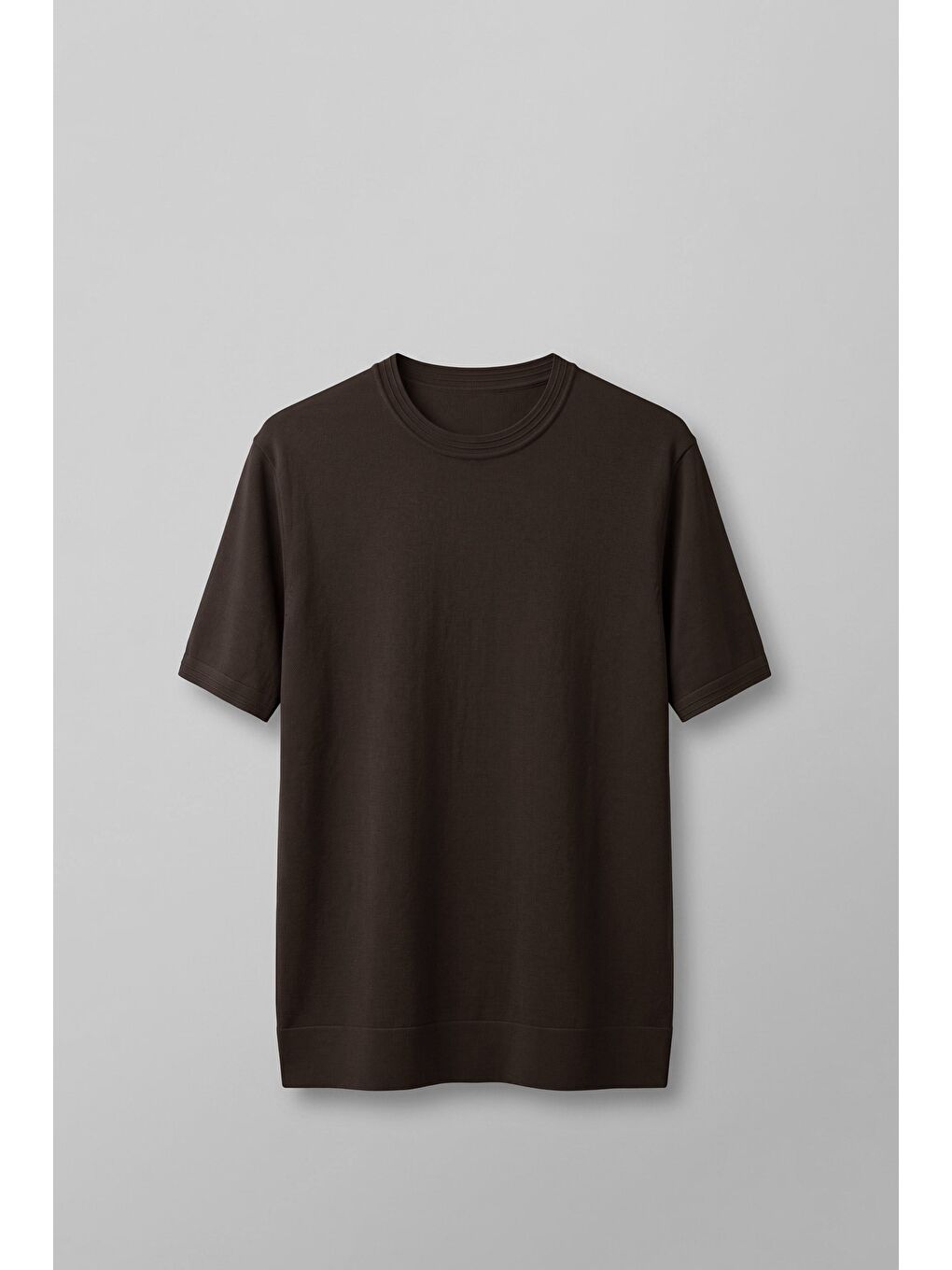Erkek Slim Fit Bisiklet Yaka Triko Yaka T-Shirt Kahverengi