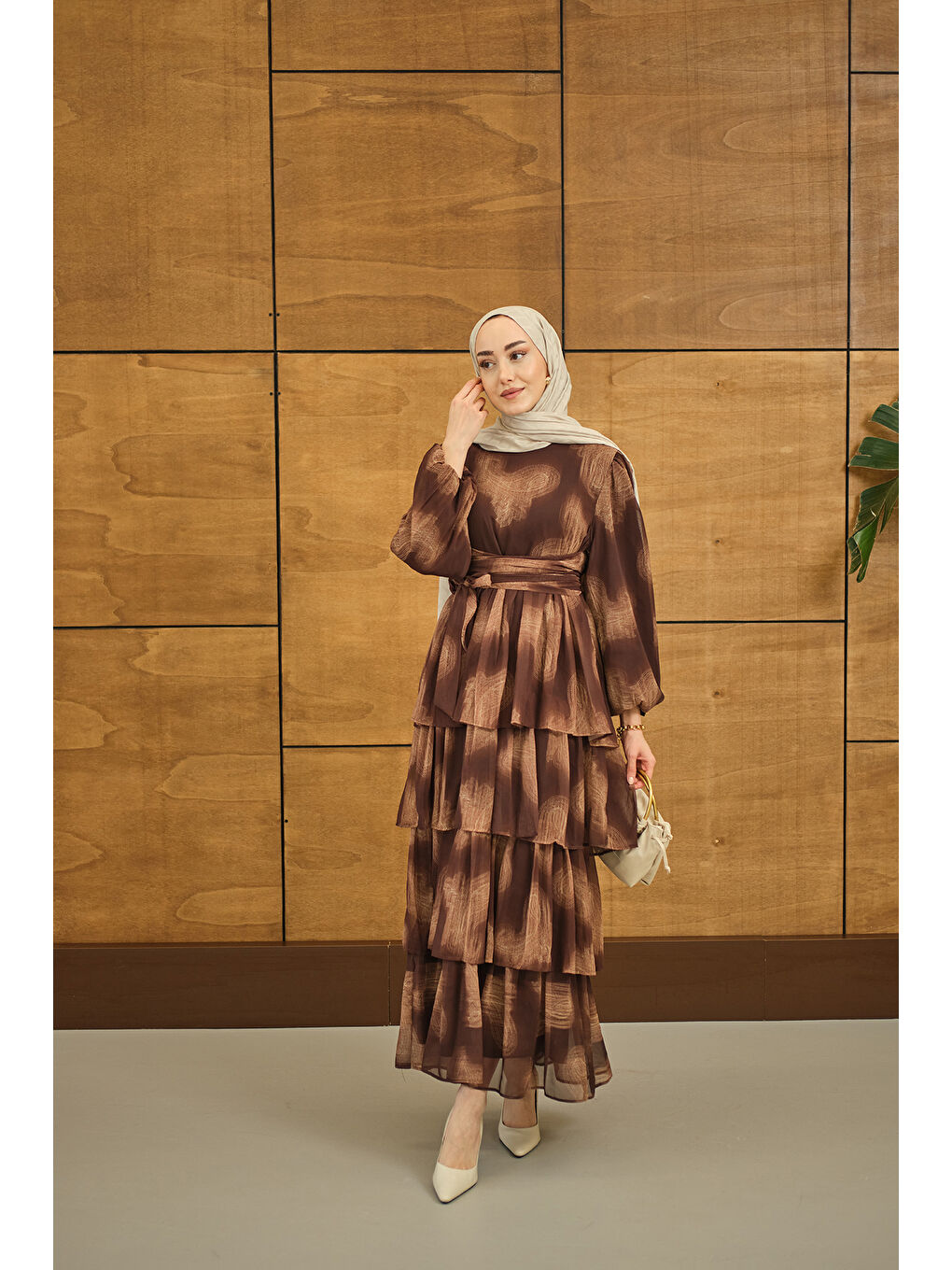 Kadın Kat Kat Dökümlü Şifon Elbise Kahverengi