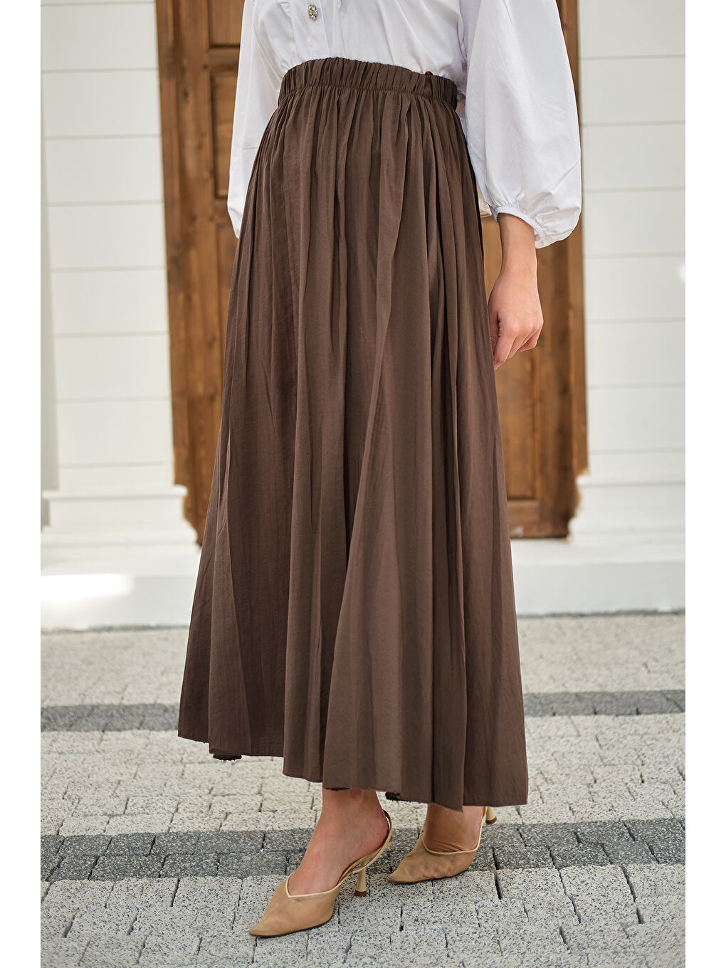 Kadın Beli Lastikli Kırışık Etek Kahverengi