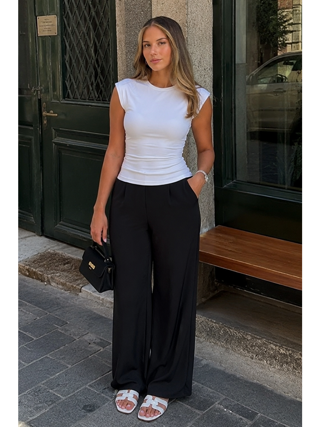 Beyaz Vücuda Oturan Basic Tişört Mg2872