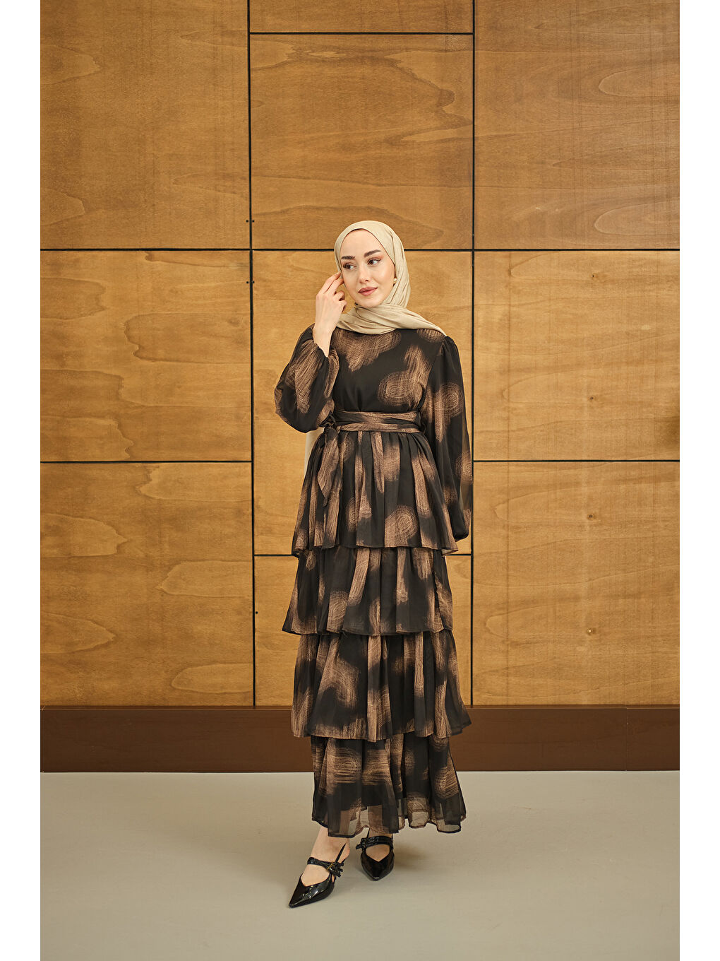 Kadın Kat Kat Dökümlü Şifon Elbise Siyah