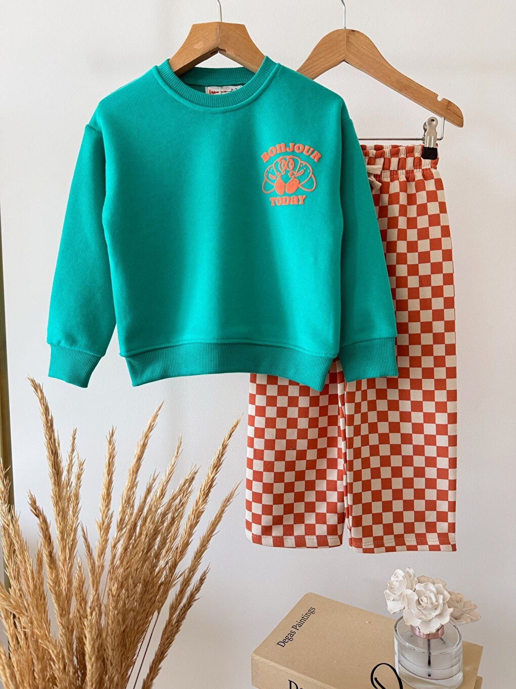Karışık Çocuk Bonjour Baskılı Turkuaz Sweatshirt Ve Turuncu Dama Eşofman Takımı-1