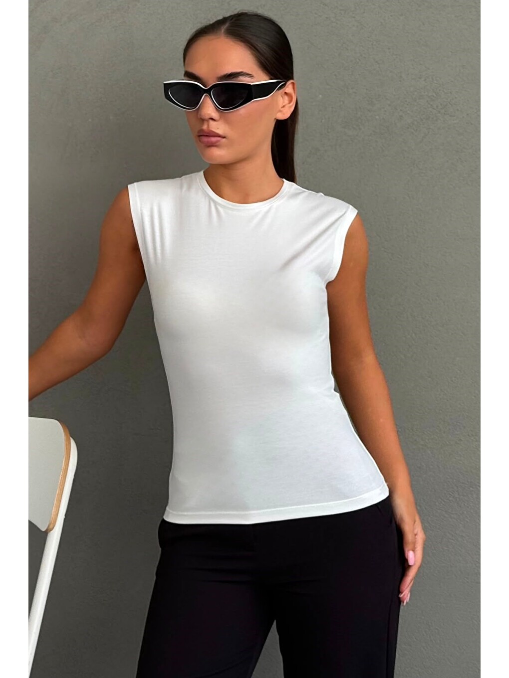 Beyaz Vücuda Oturan Basic Tişört Mg2872-1