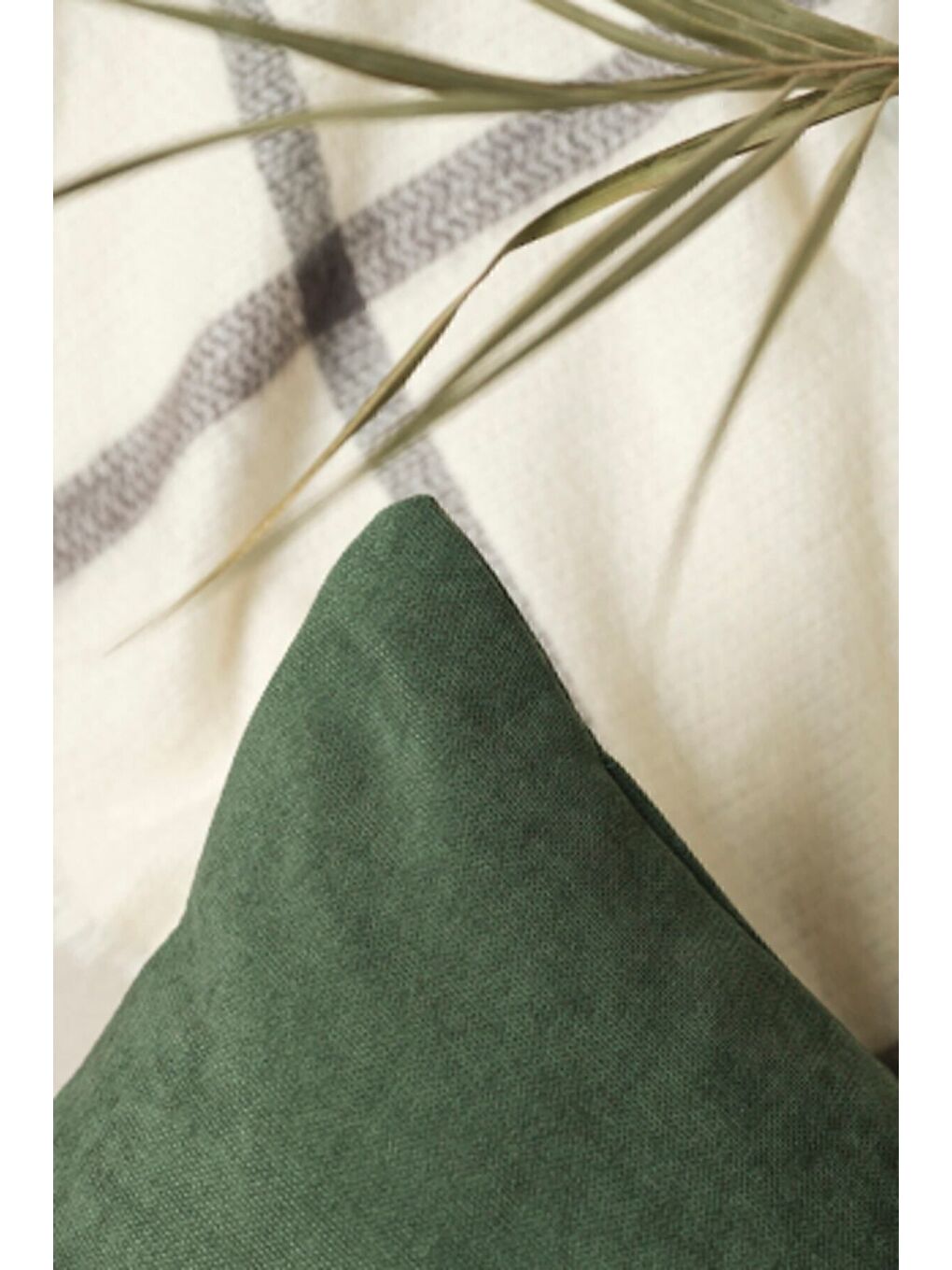 Panoroma Süet Dokulu Düz Punch (Panç) İçin Uygun Yeşil 45X45 Dekoratif Kırlent Kılıfı-2