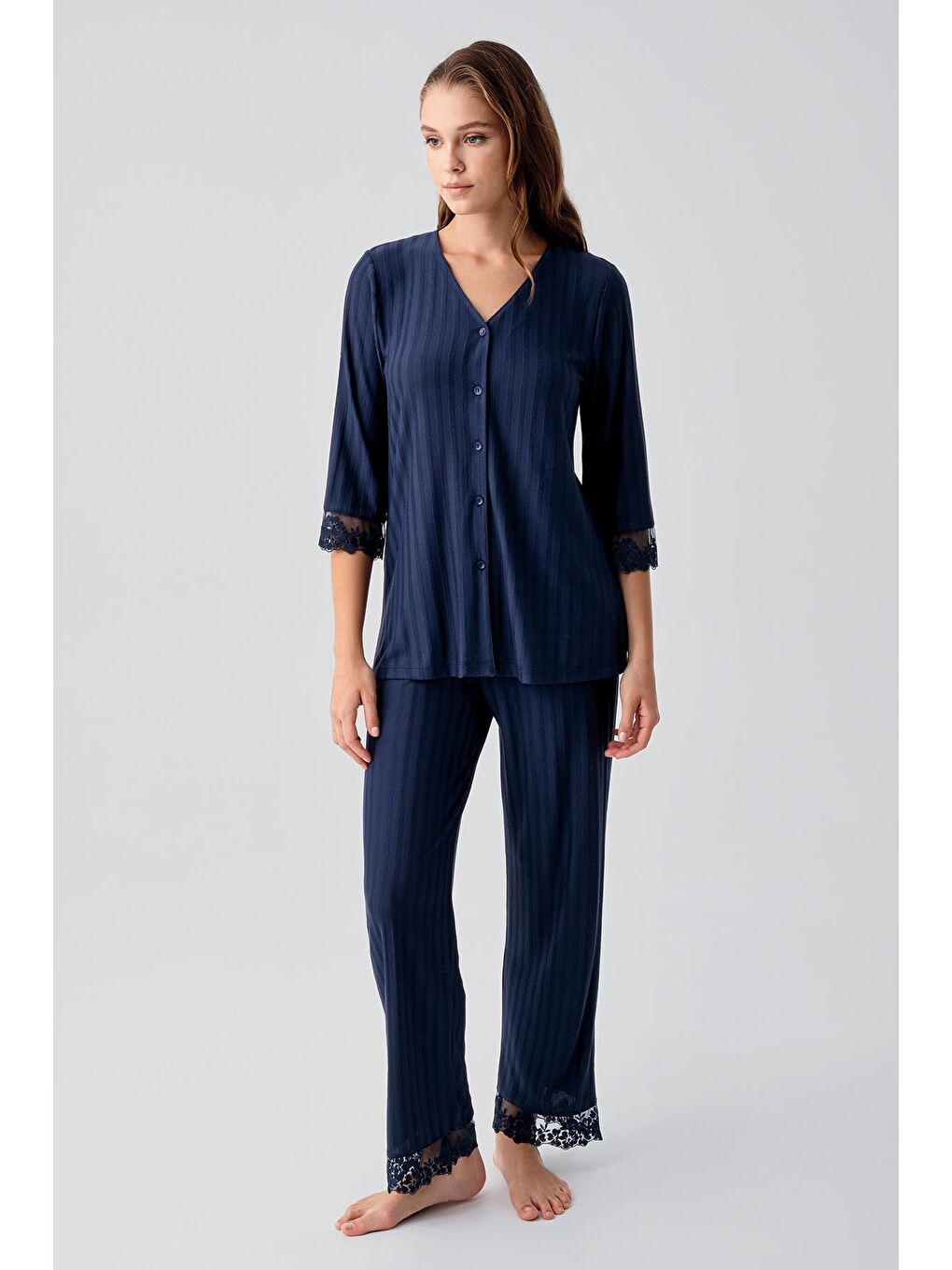 Lacivert Truvakar Kollu Dantelli Düğmeli Esnek Viskoz Pijama Takım 19207